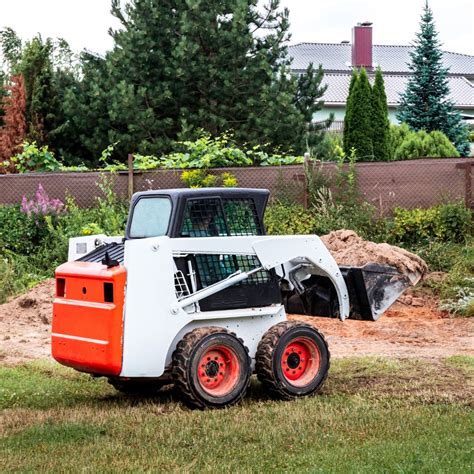 Tips for Grading Your Yard With a Skid 